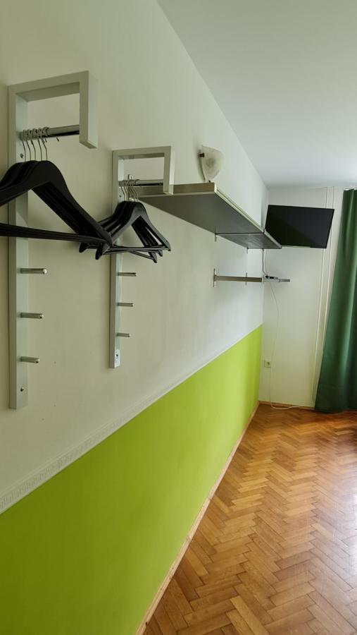 Guesthouse Osvald Жировниця Екстер'єр фото