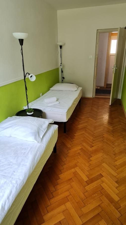 Guesthouse Osvald Жировниця Екстер'єр фото