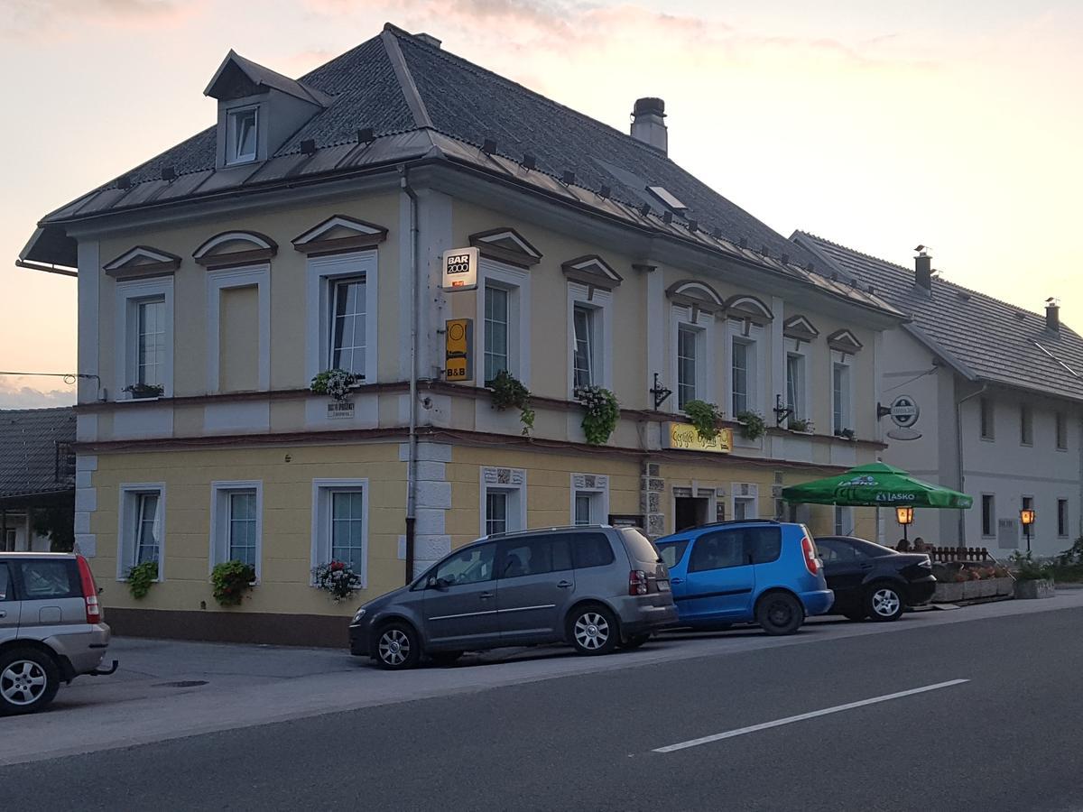 Guesthouse Osvald Жировниця Екстер'єр фото