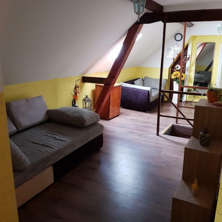Guesthouse Osvald Жировниця Екстер'єр фото