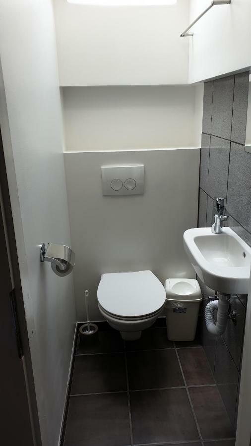 Guesthouse Osvald Жировниця Екстер'єр фото